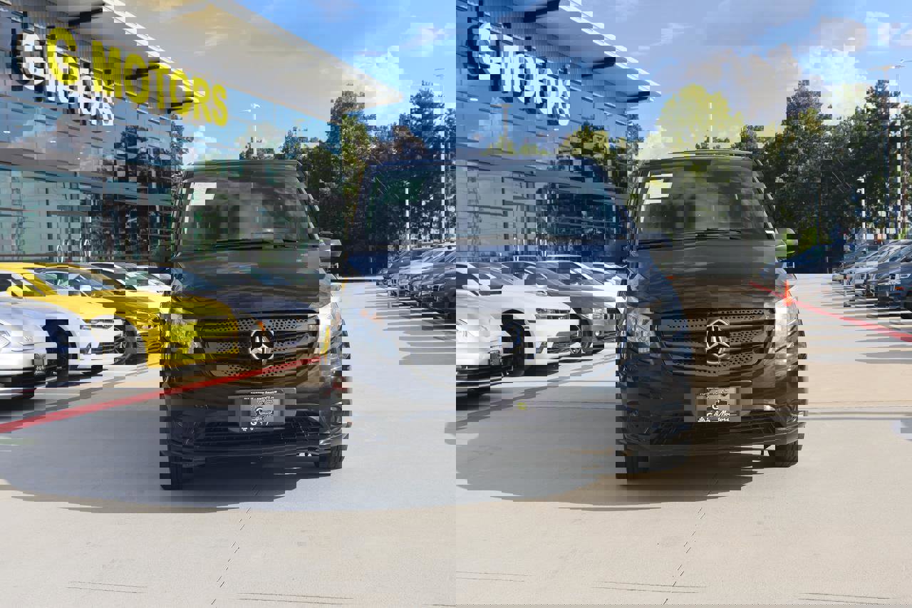 Used 2018 Mercedes-Benz Metris Passenger image 30