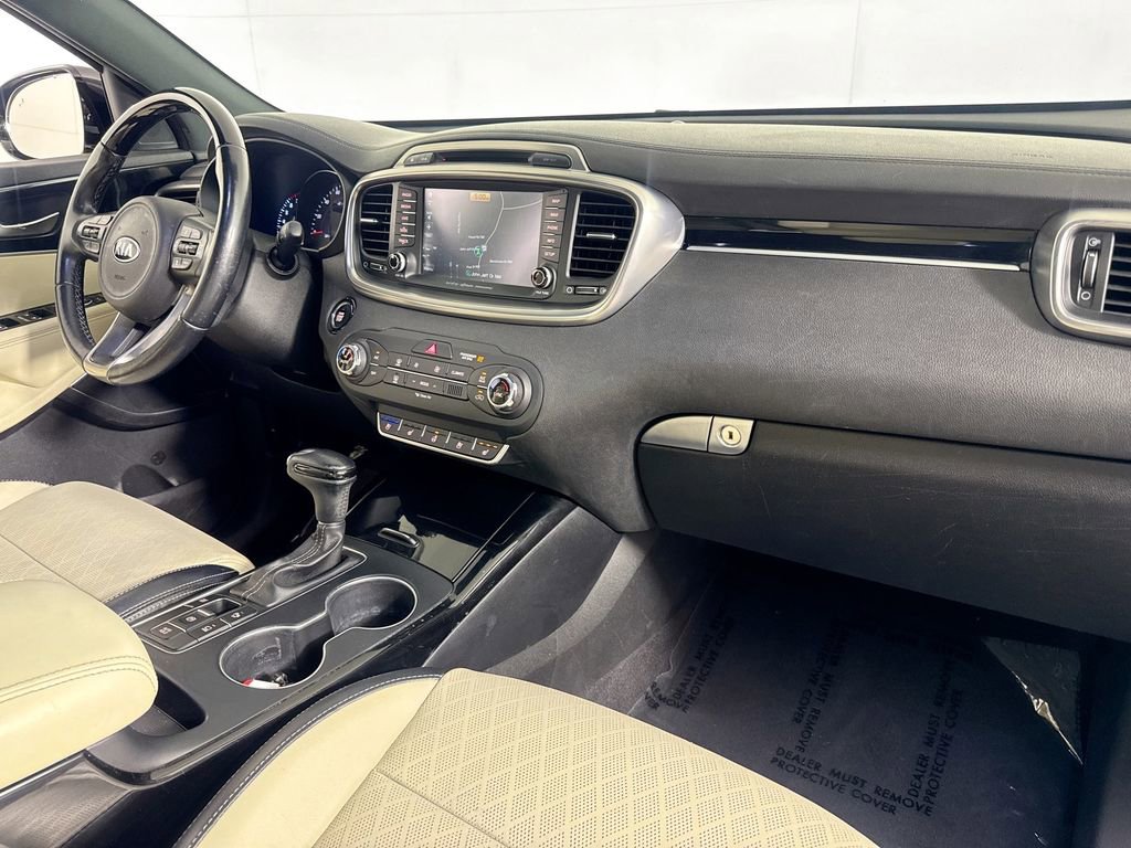Used 2016 Kia Sorento SX w/ SXL Technology Package image 38