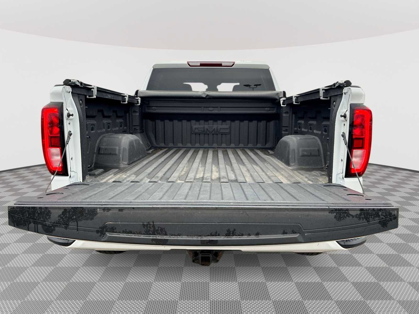 Certified 2023 GMC Sierra 1500 Elevation w/ LPO, Elevation Black Package image 25
