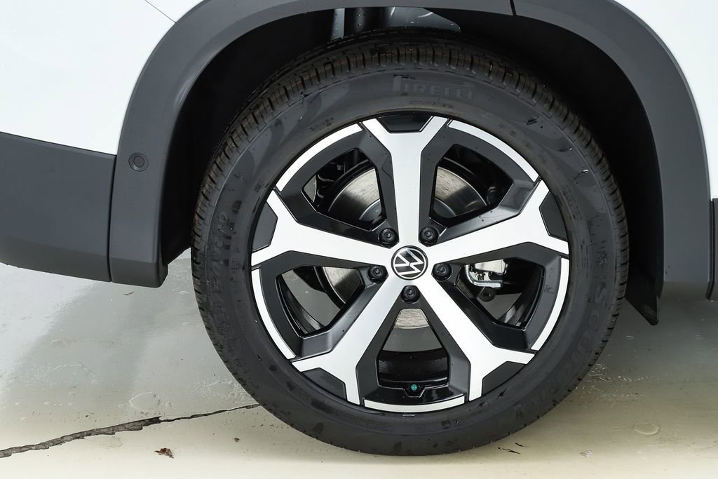 New 2026 Volkswagen Tiguan SE image 13