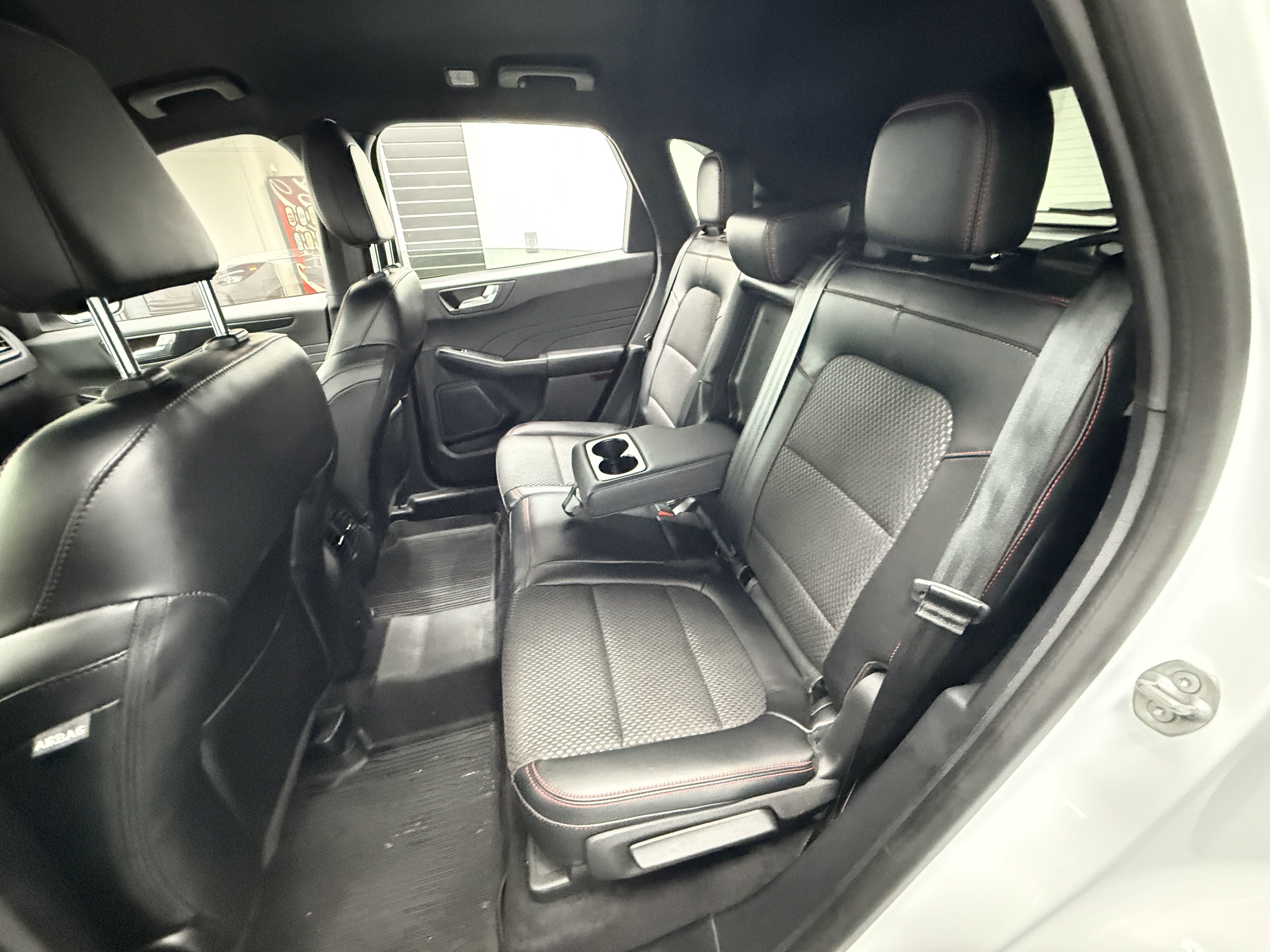 Used 2023 Ford Escape ST-Line image 24