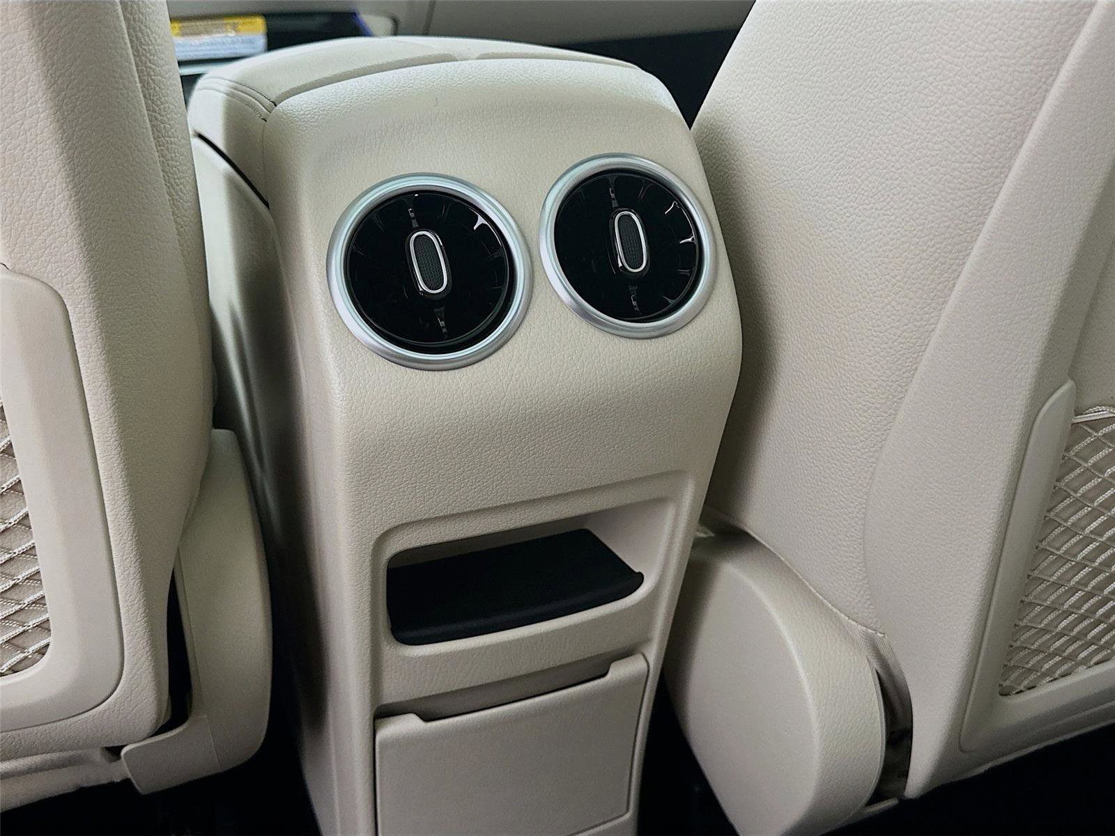 Certified 2026 Mercedes-Benz GLA 250 4MATIC image 32