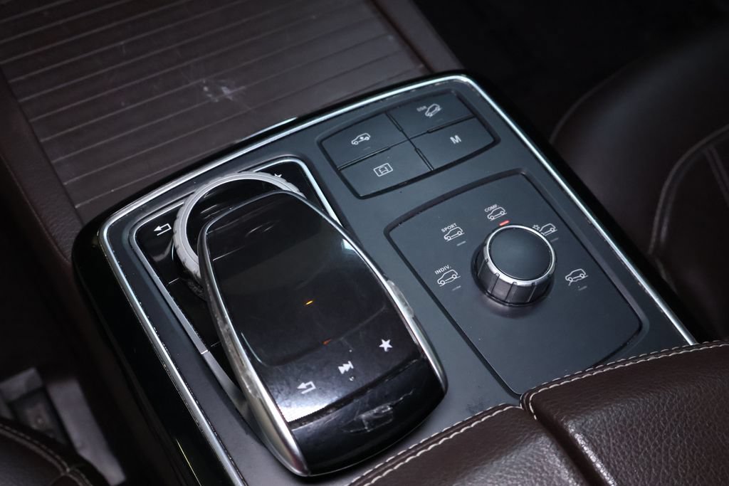 Used 2019 Mercedes-Benz GLS 450 4MATIC image 35