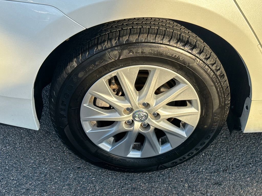 Used 2013 Toyota Prius Prime Plug-In Hybrid image 37