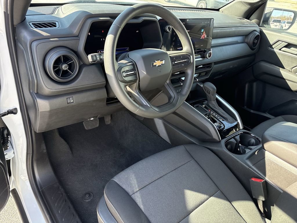 New 2025 Chevrolet Colorado W/T image 11