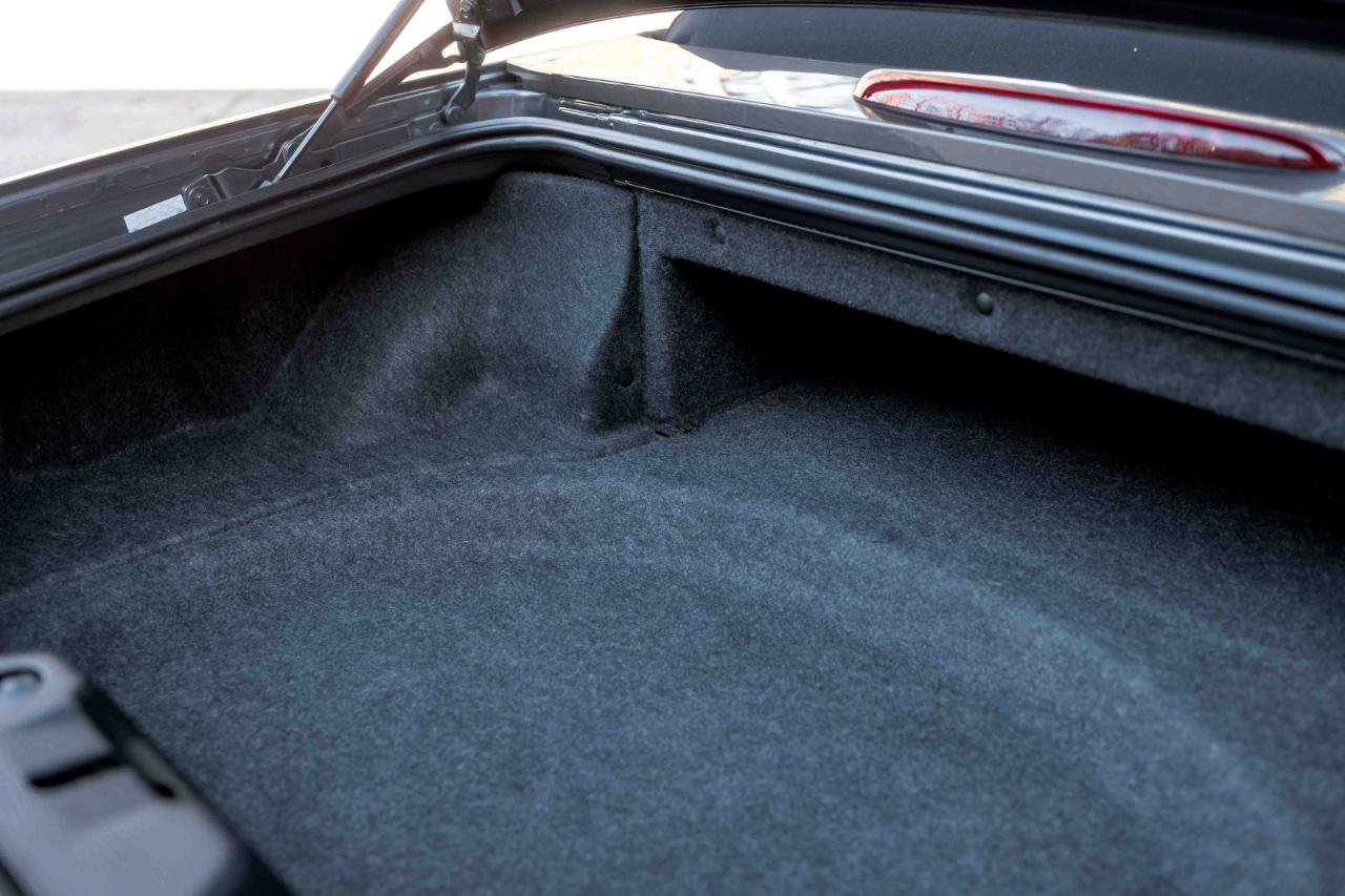 Used 2003 Ford Thunderbird Deluxe image 84