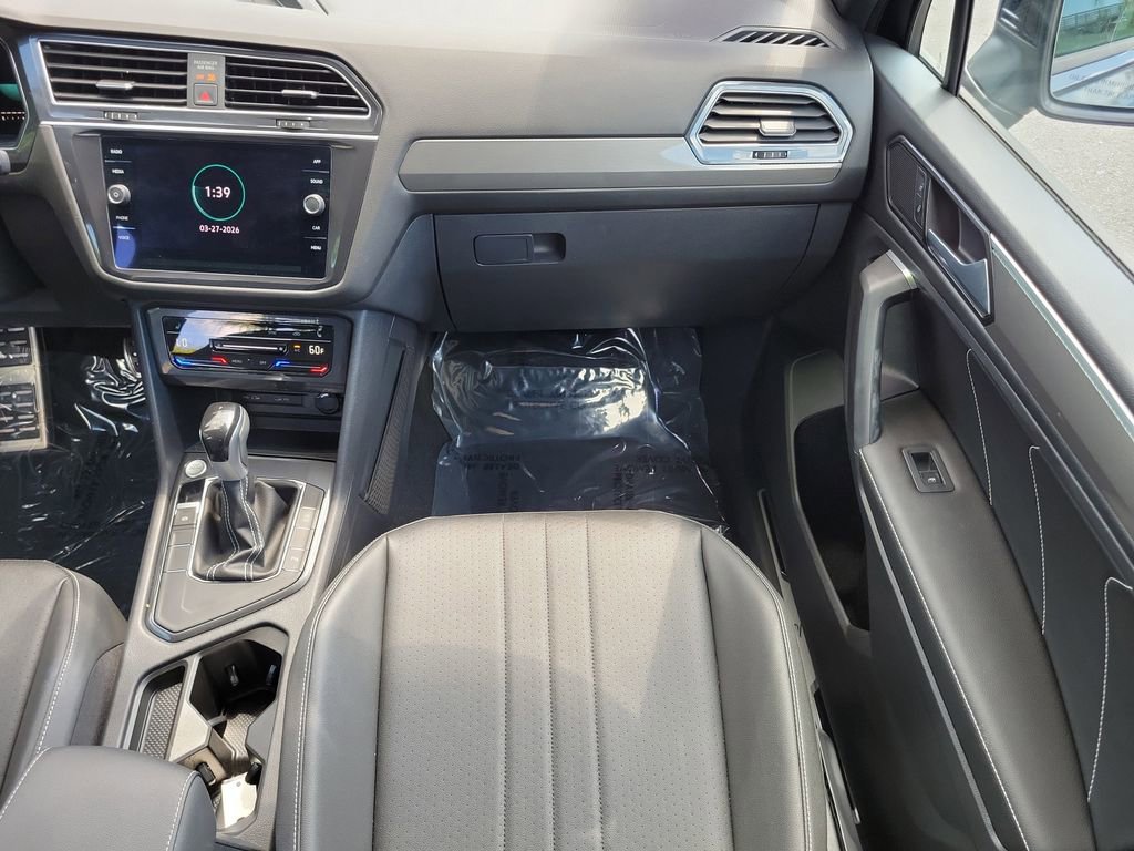 Used 2023 Volkswagen Tiguan SE R-Line image 16