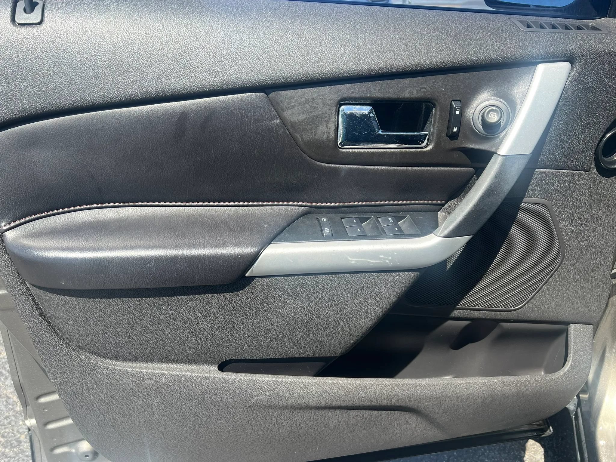 Used 2013 Ford Edge Limited FWD image 8