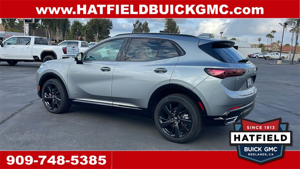 Used 2025 Buick Envision Sport Touring image 3