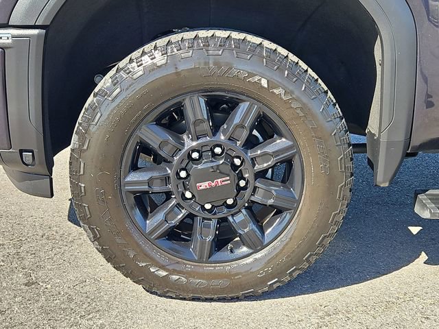 Used 2024 GMC Sierra 2500 AT4 w/ AT4 Premium Plus Package AWD/4WD image 9