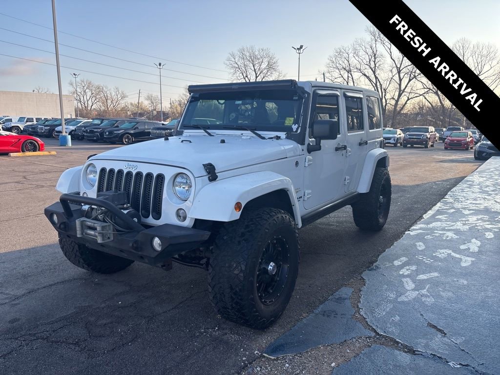 Used 2015 Jeep Wrangler Unlimited Sahara w/ Connectivity Group image 4