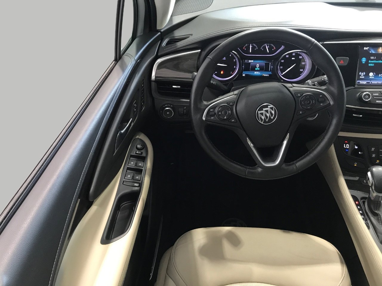 Used 2020 Buick Envision Essence w/ Experience Buick Package AWD/4WD image 5