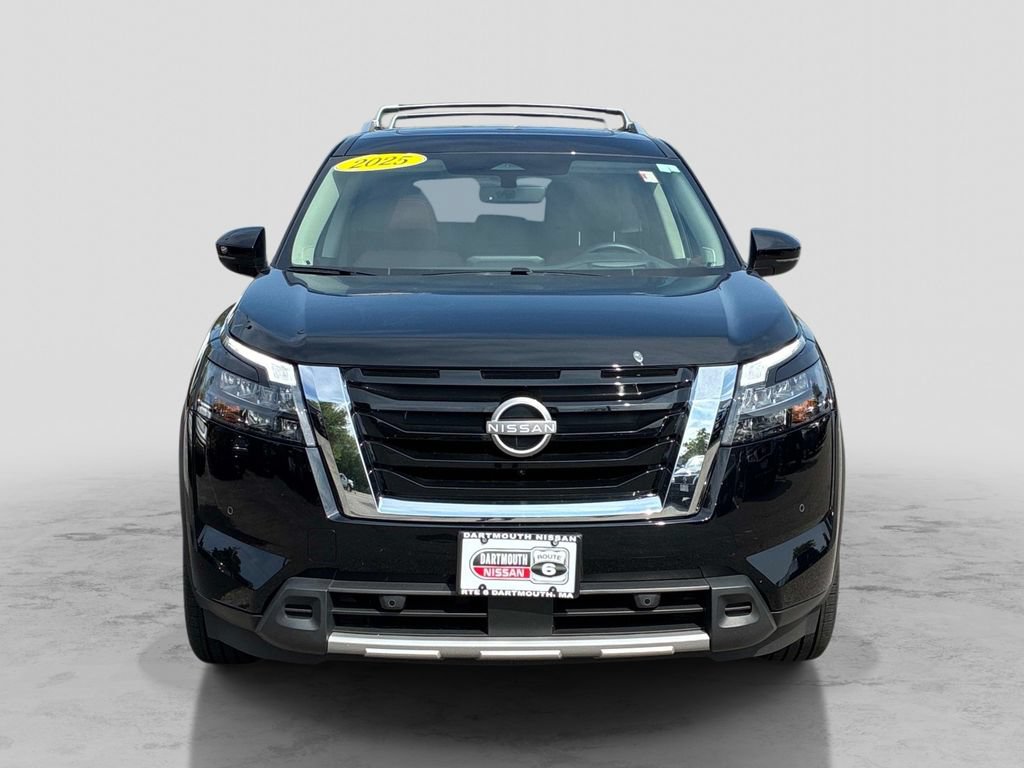 Certified 2025 Nissan Pathfinder Platinum w/ Cargo Package AWD/4WD image 2