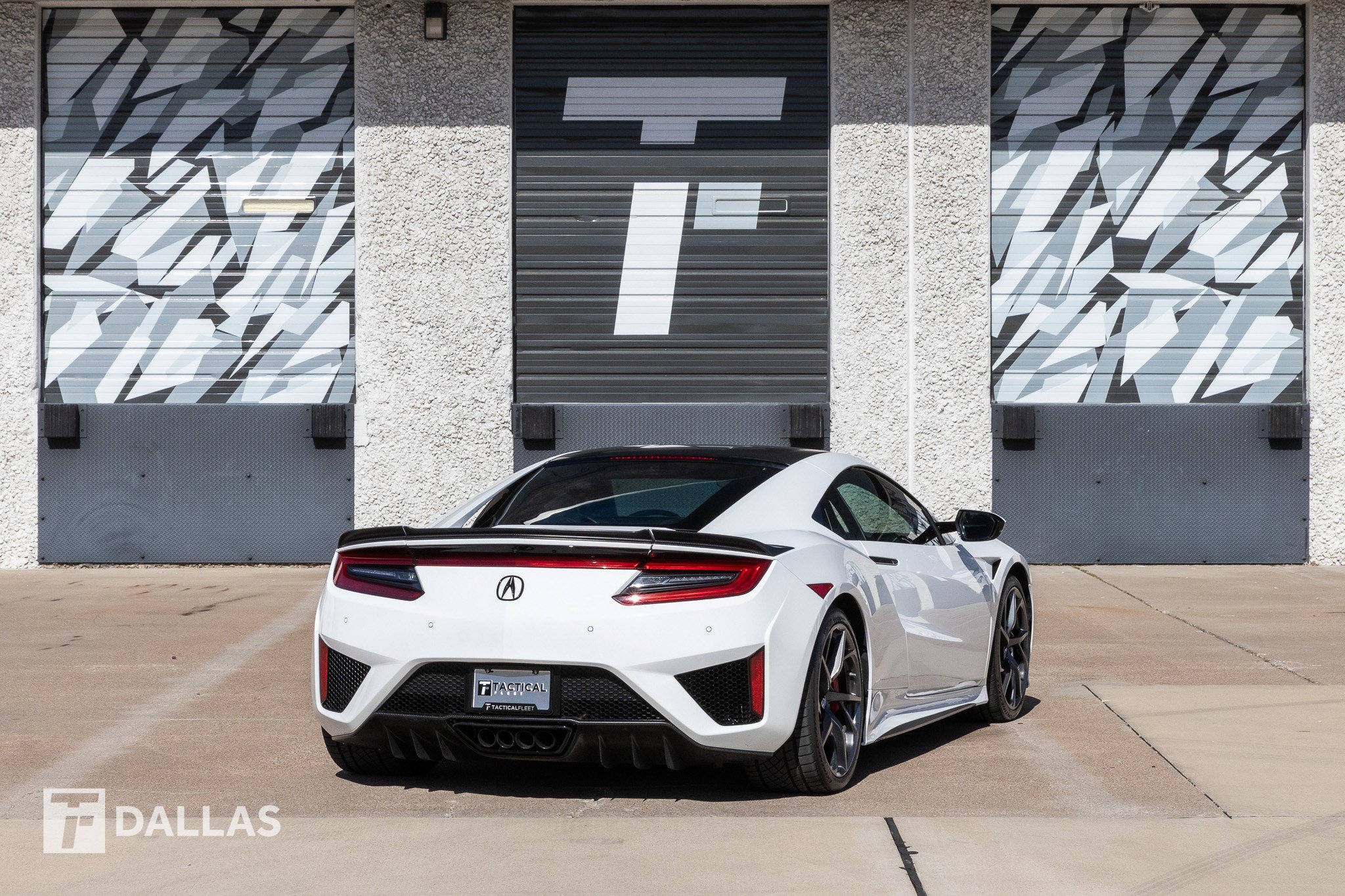 Used 2017 Acura NSX image 16