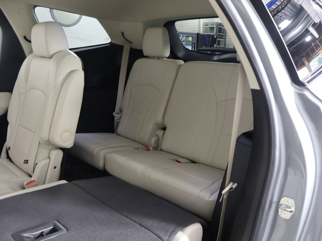 Used 2023 Buick Enclave Premium w/ Experience Buick Package FWD image 40