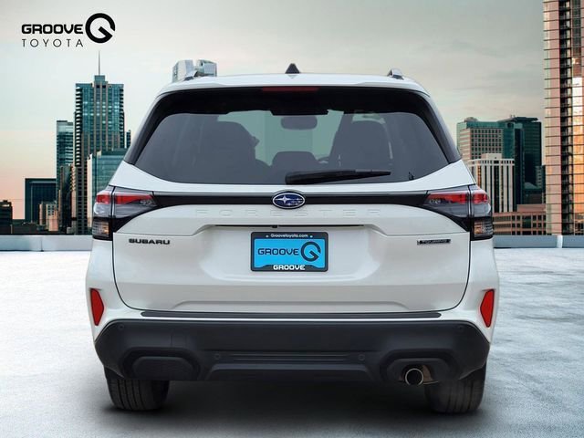 Used 2025 Subaru Forester Touring w/ Popular Package - Touring image 5