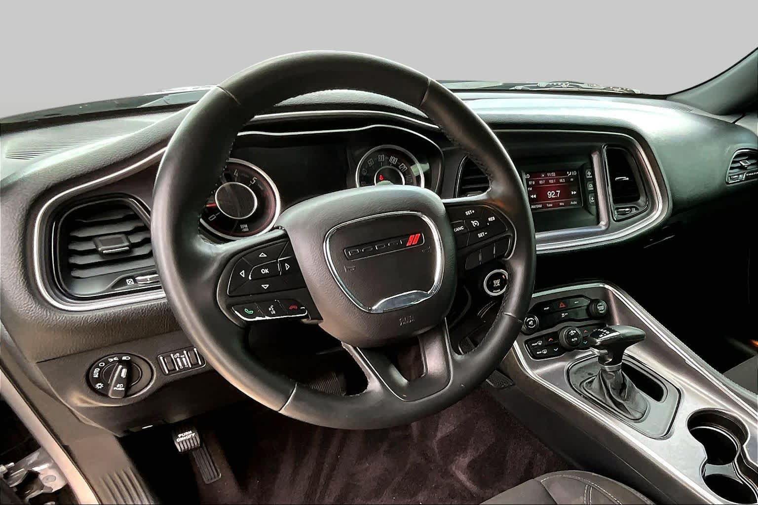 Used 2016 Dodge Challenger R/T RWD image 14
