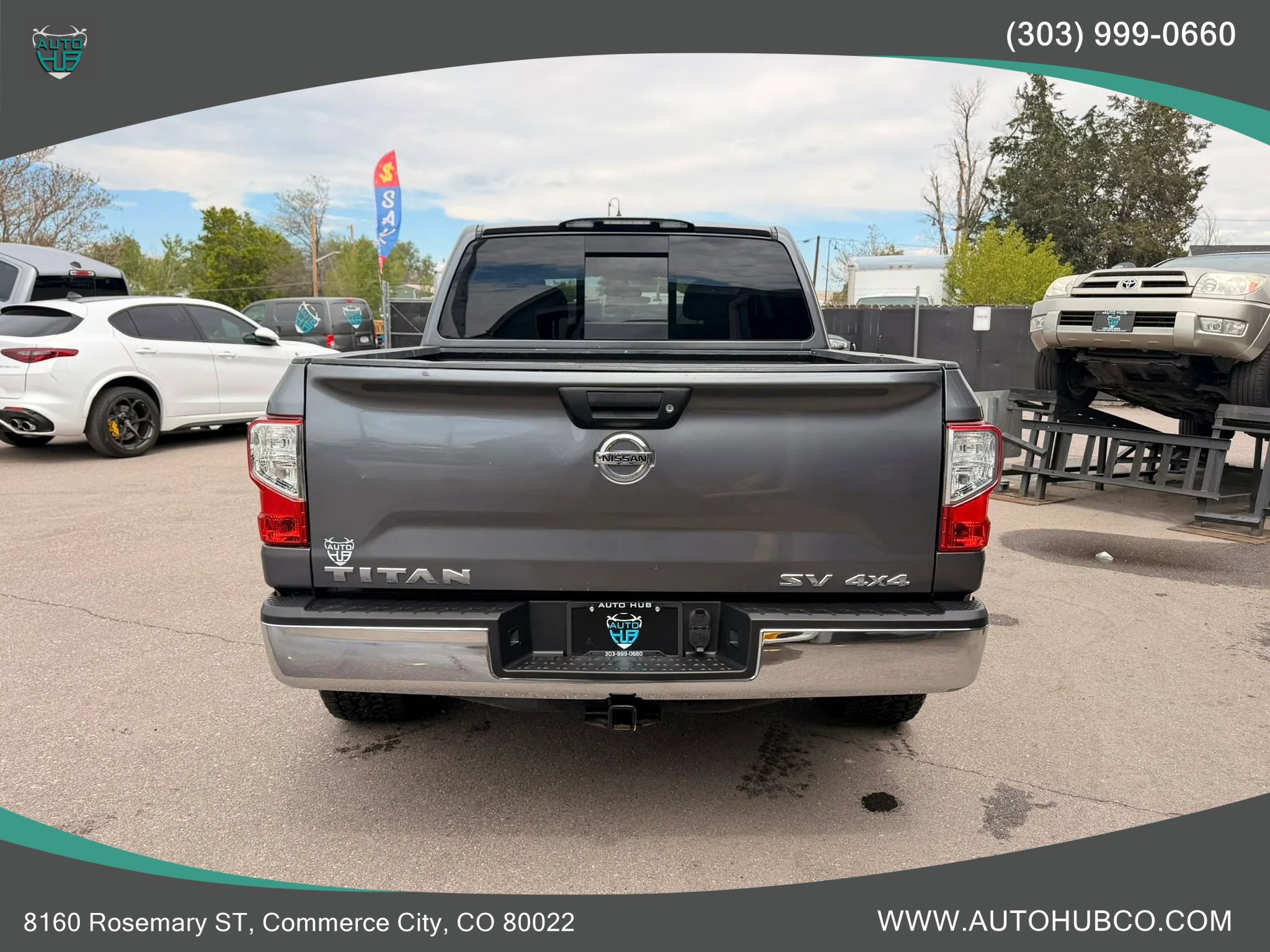 Used 2017 Nissan Titan SV AWD/4WD image 5