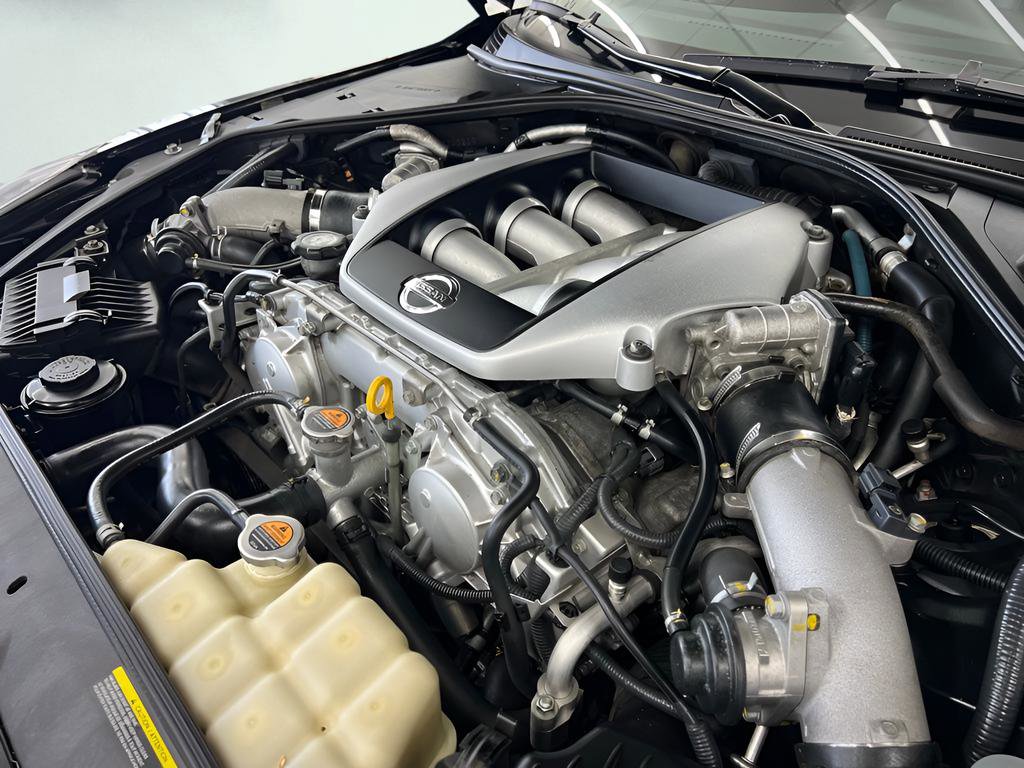 Used 2011 Nissan GT-R Premium image 38