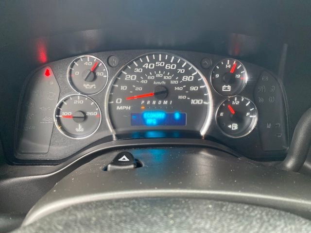 Used 2024 GMC Savana 2500 Extended w/ Driver Convenience Package image 9