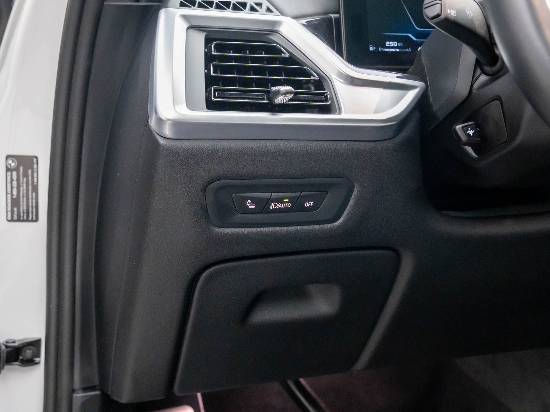 Used 2025 BMW X5 M60i image 23