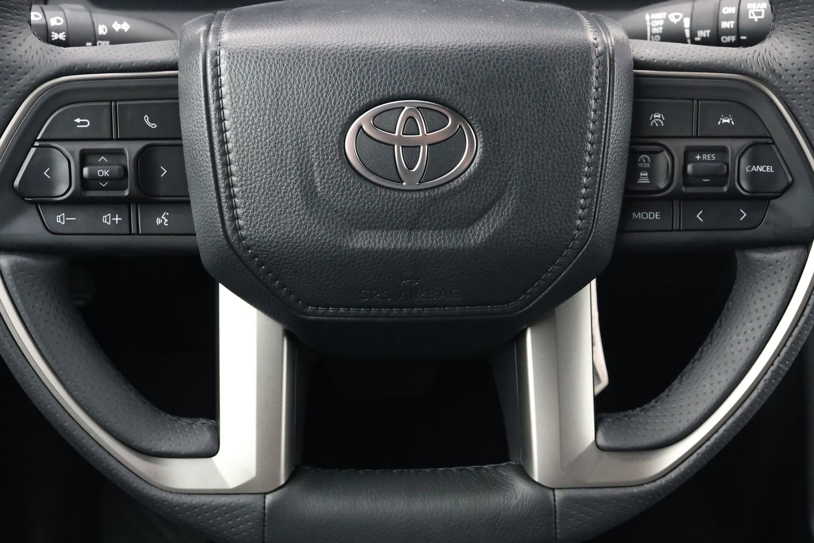 New 2026 Toyota 4Runner TRD Off-Road Premium AWD/4WD image 17