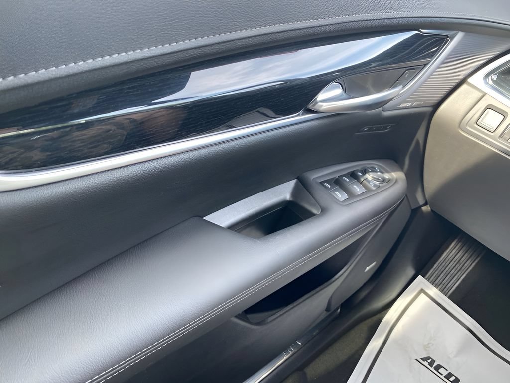 Certified 2025 Cadillac XT5 Premium Luxury w/ Technology Package AWD/4WD image 26