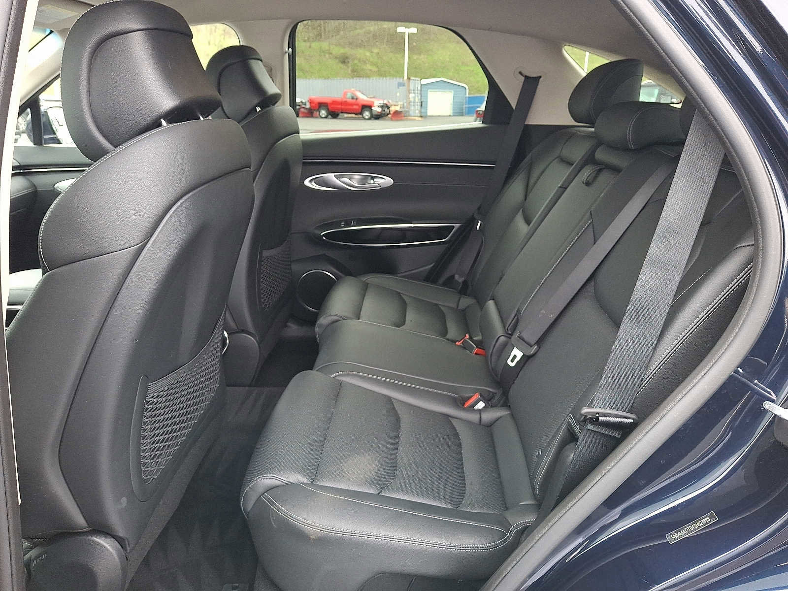 Used 2025 Genesis GV70 2.5T image 10