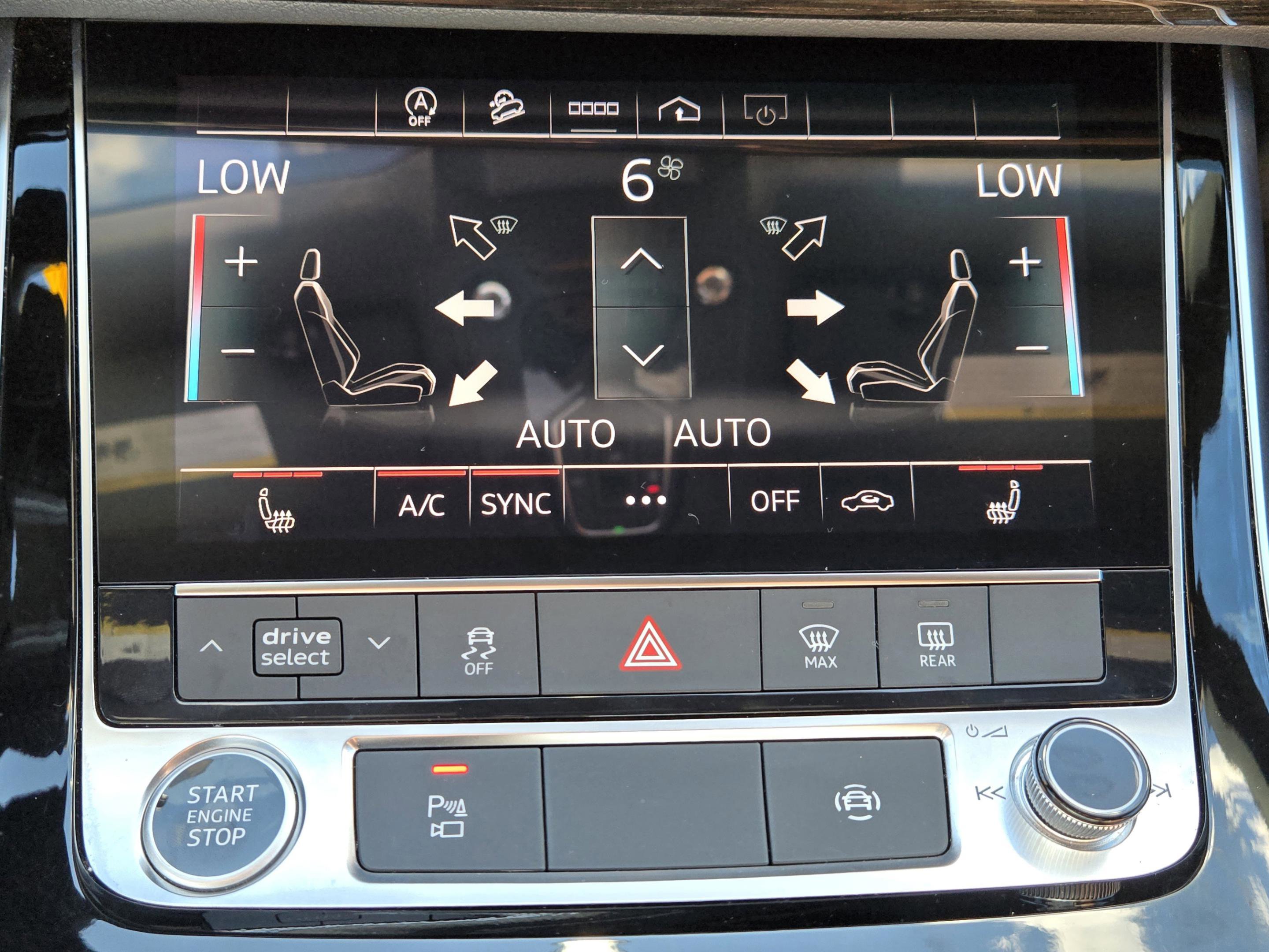 Used 2023 Audi Q8 Premium image 21