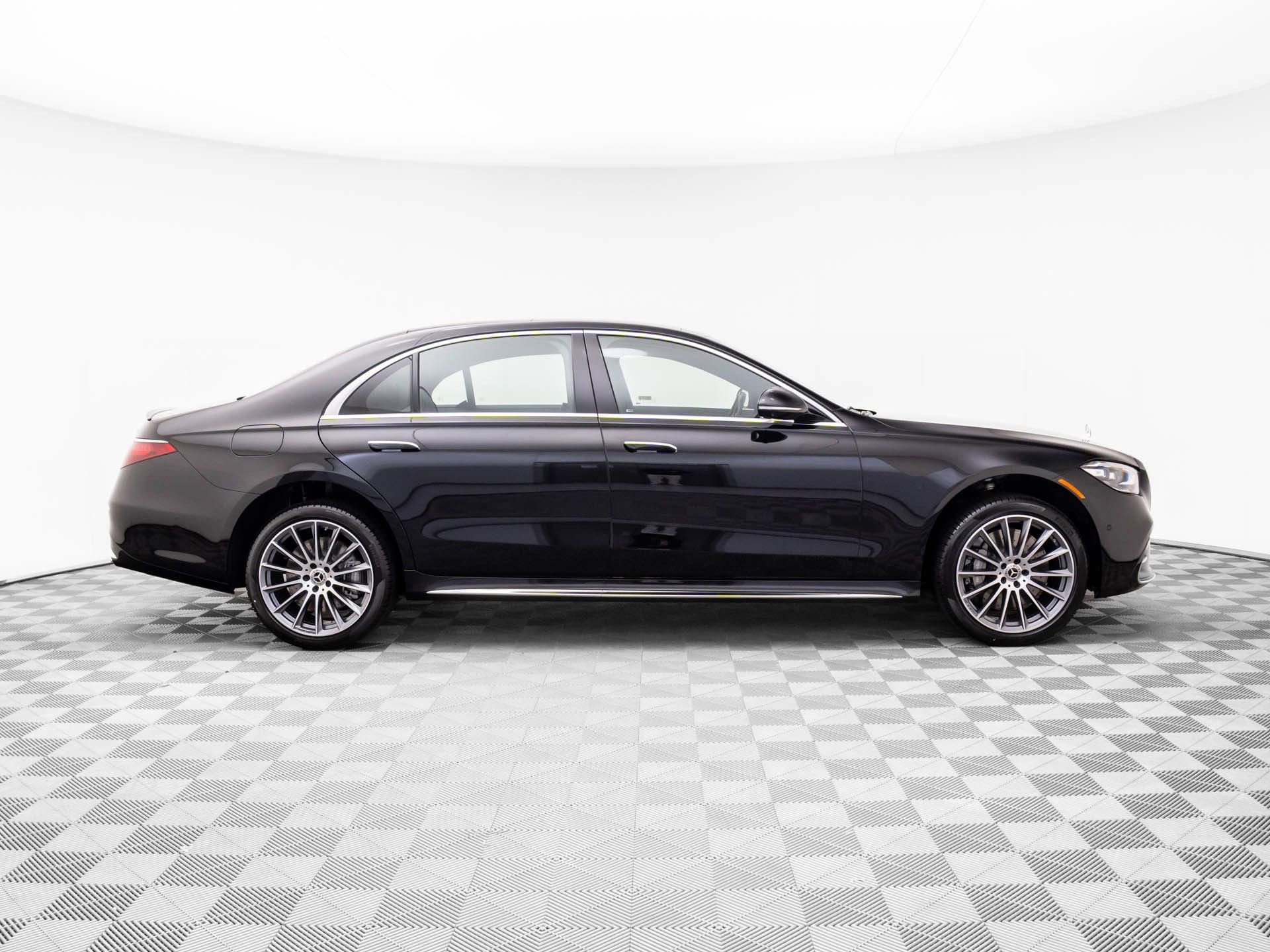 New 2026 Mercedes-Benz S 580 4MATIC Sedan image 6
