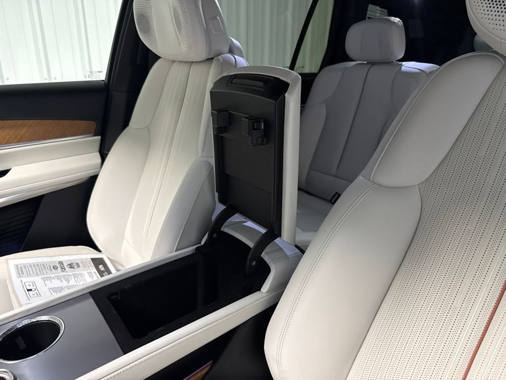 Certified 2026 Cadillac Vistiq Sport AWD/4WD image 51