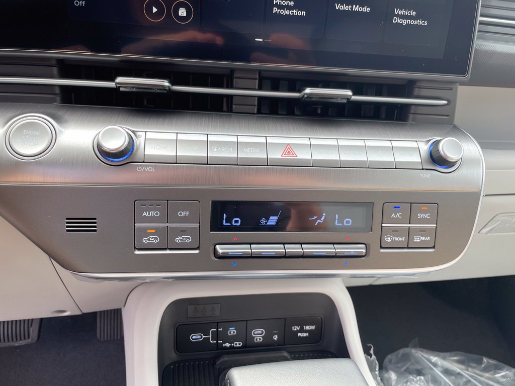 New 2027 Hyundai Kona SEL Sport AWD/4WD image 13