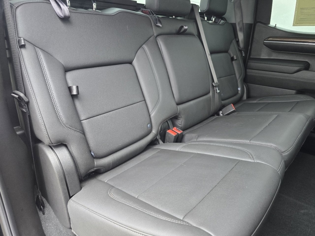 Used 2024 Chevrolet Silverado 1500 LT Trail Boss w/ Convenience Package II image 27