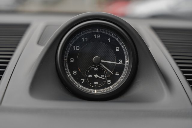 Used 2024 Porsche Macan w/ Premium Plus Package image 15