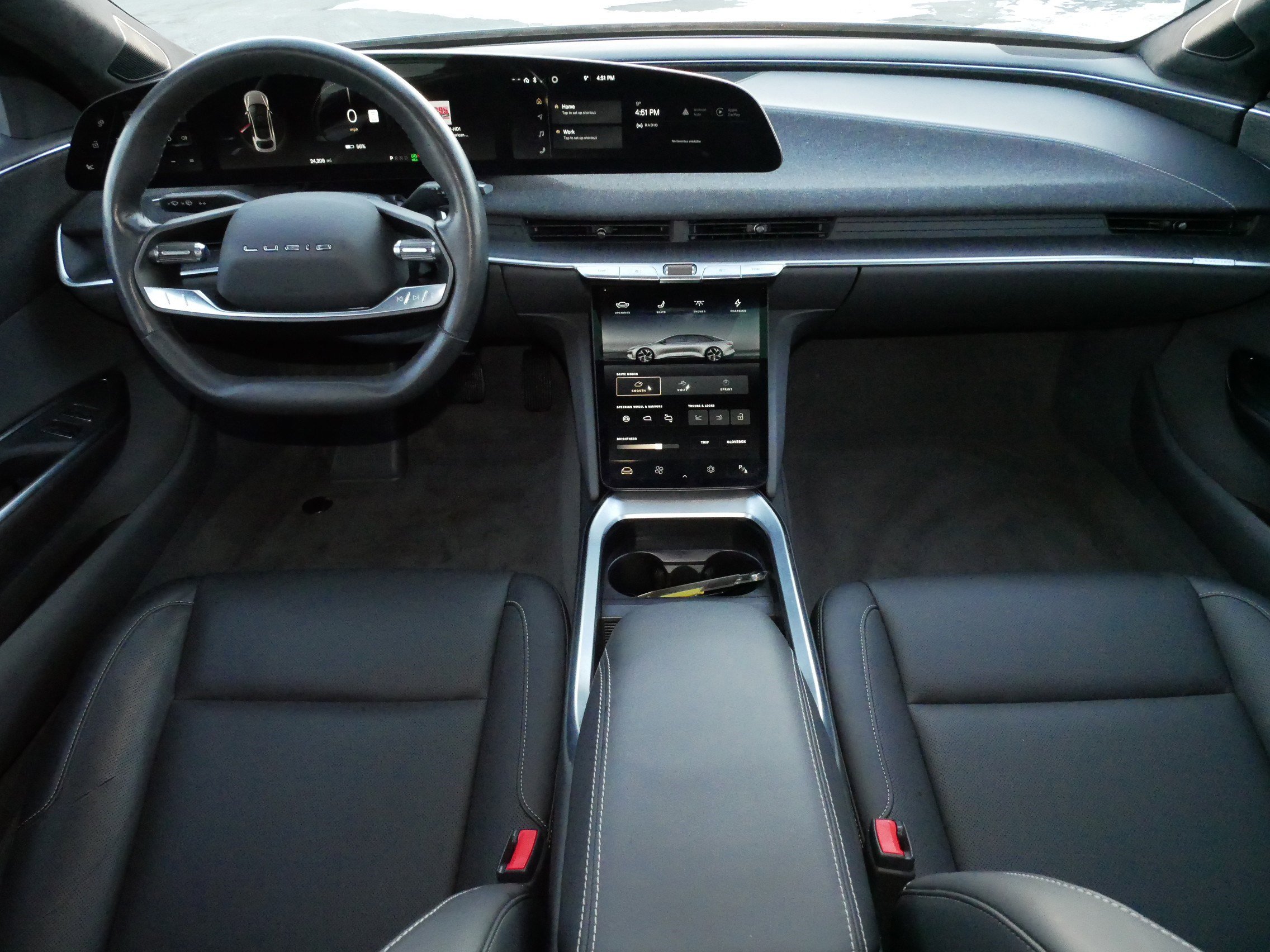 Used 2024 Lucid Air Touring image 10