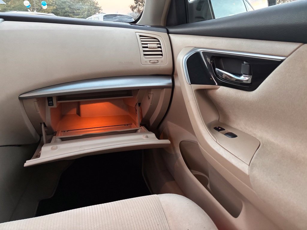 Used 2013 Nissan Altima 2.5 S FWD image 41