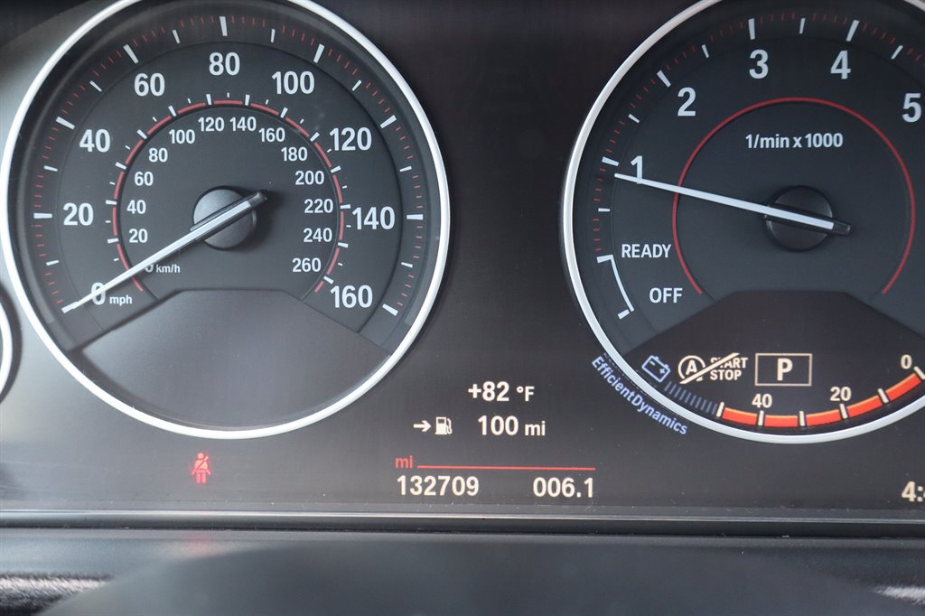 Used 2016 BMW 340i Sedan w/ M Sport Package RWD image 26