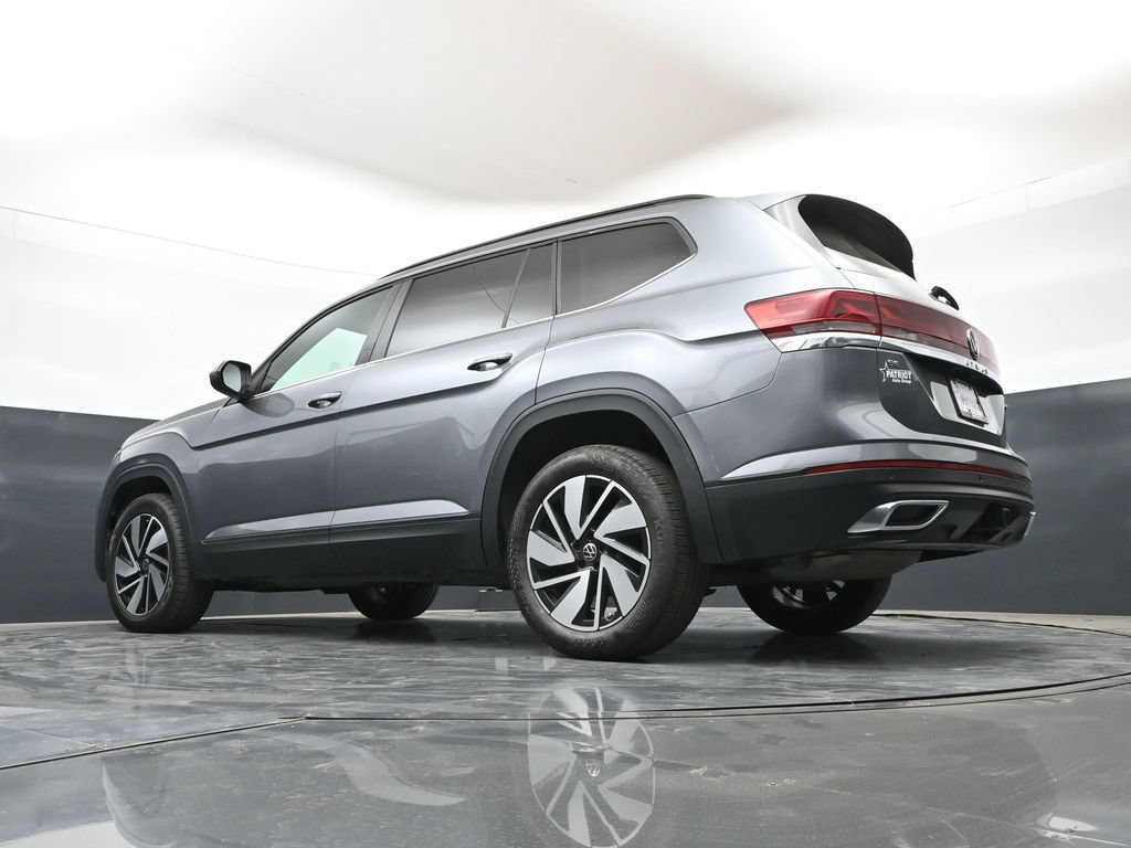 Used 2025 Volkswagen Atlas SE AWD/4WD image 40