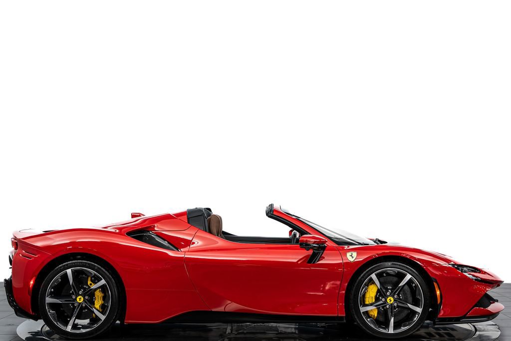 Used 2023 Ferrari SF90 Spider Base image 7