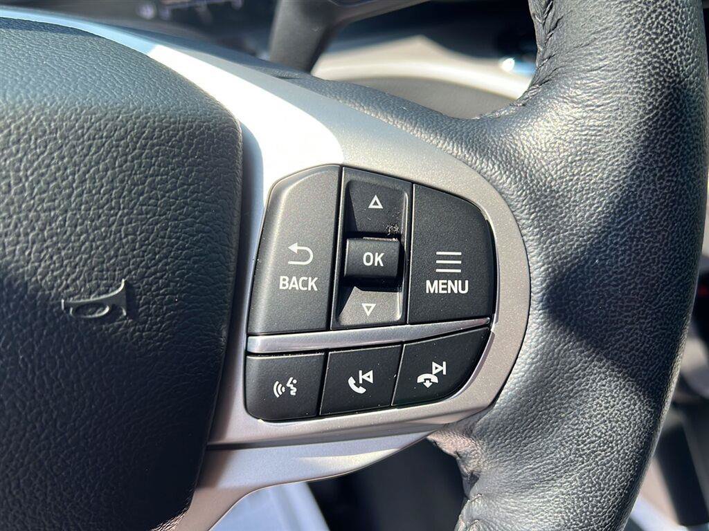Used 2023 Ford Explorer XLT w/ Equipment Group 202A AWD/4WD image 10