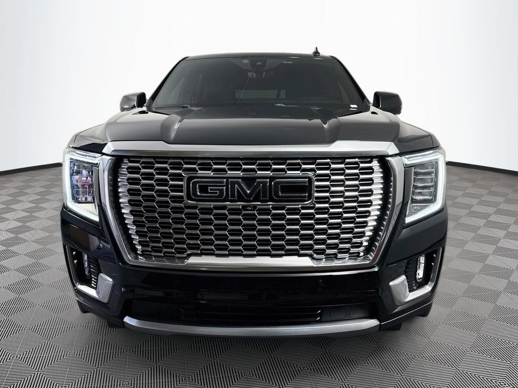 Used 2021 GMC Yukon Denali w/ Denali Premium Package RWD image 2