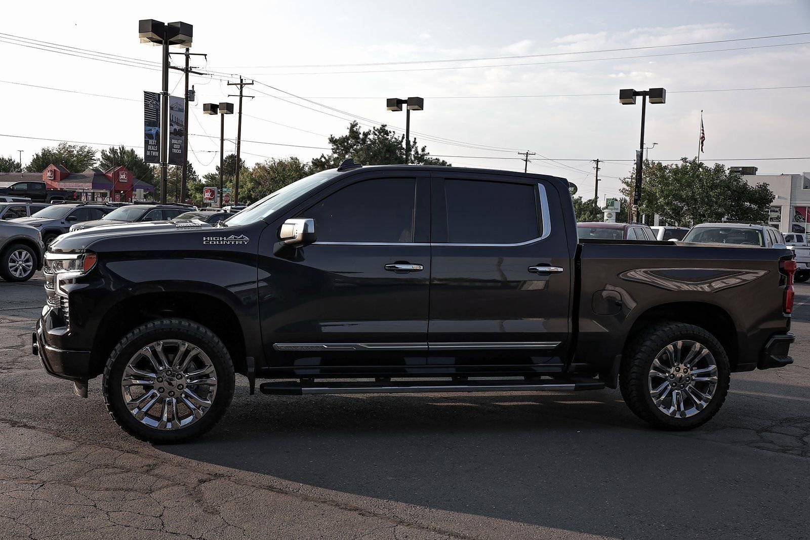 Used 2023 Chevrolet Silverado 1500 High Country image 7