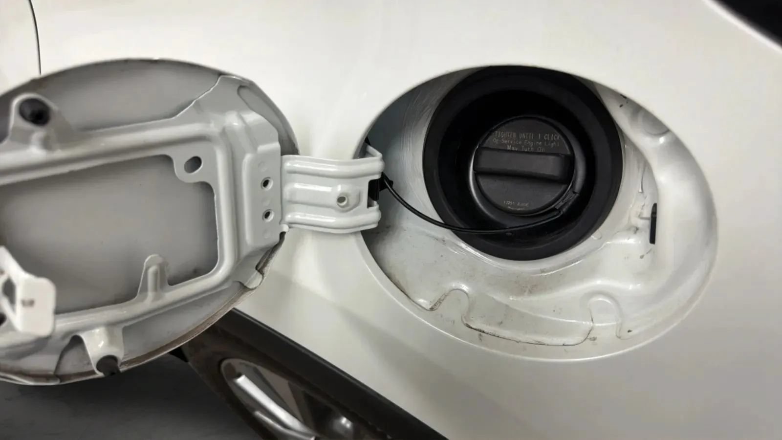 Used 2015 Nissan Murano S FWD image 30