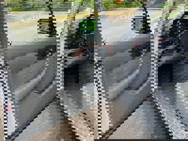 Used 1987 Mercedes-Benz 560 SEL image 15