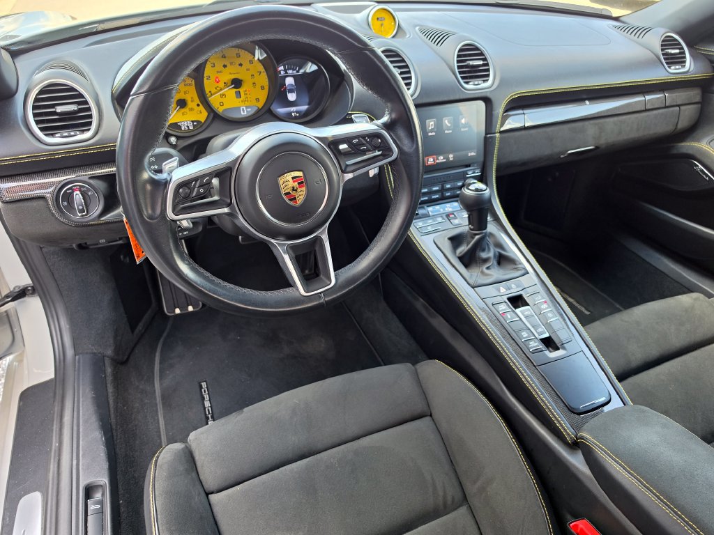Used 2021 Porsche 718 Boxster Spyder RWD image 24