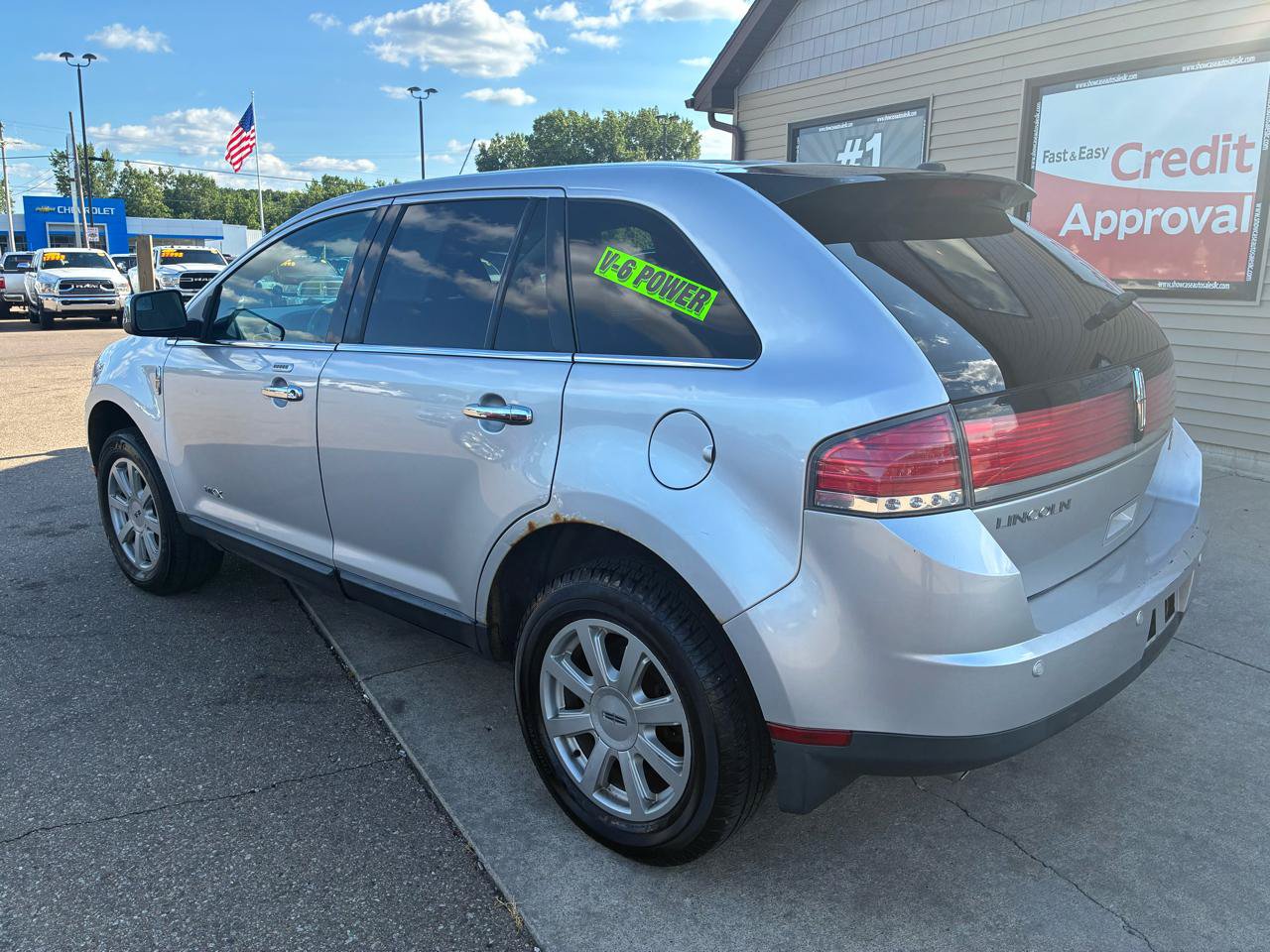 Used 2010 Lincoln MKX AWD image 7