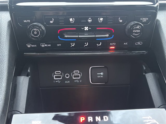 Used 2024 Jeep Grand Cherokee Overland image 28