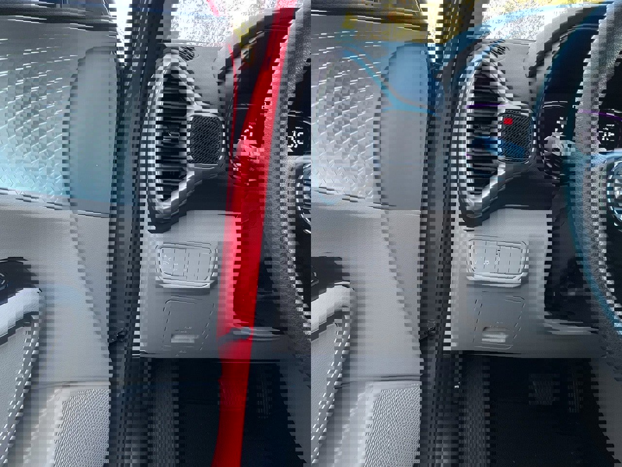 Used 2024 Kia Soul LX w/ Option Group 015 image 25