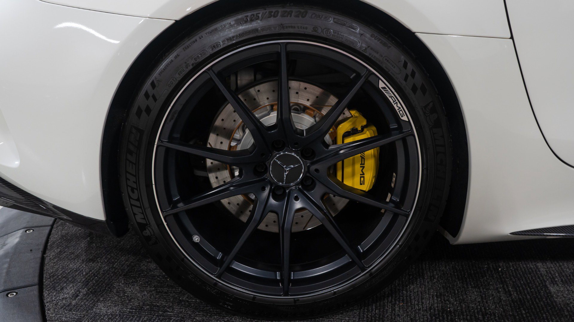 Used 2020 Mercedes-Benz AMG GT R image 38