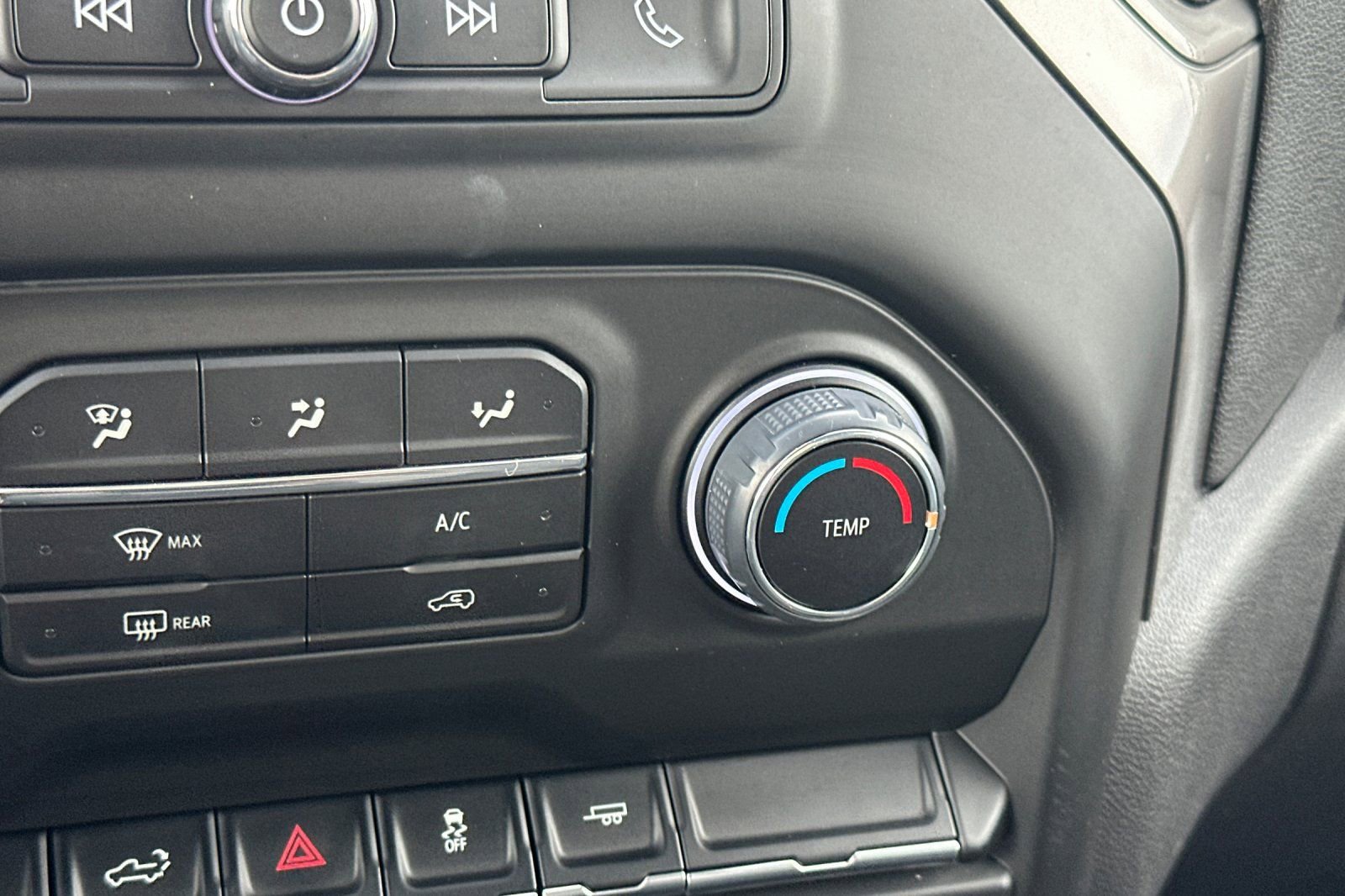 Used 2026 Chevrolet Silverado 1500 Custom w/ Turbomax Blackout Package image 29